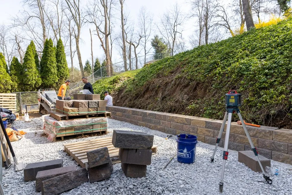 Top-rated residential landscaping in Pittsburgh, PA - Benvenuti Landscaping and Reconstruction