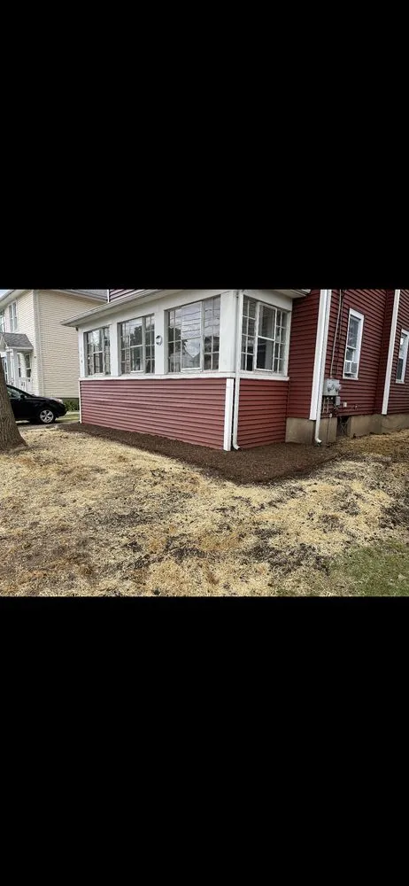 Expert yard maintenance experts serving Rocky Hill, CT - Berdecia Landscaping