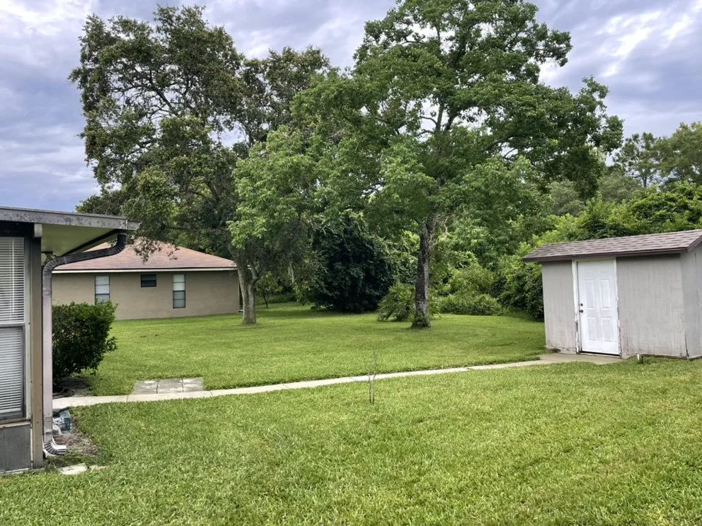 Reliable landscape design for outdoor upgrades in Hastings, FL by Bergamo’s Lawnworks