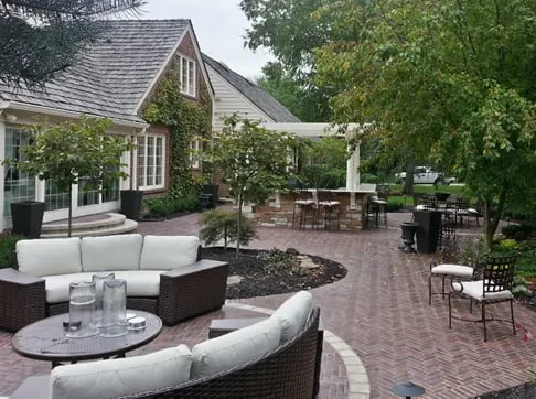 Affordable outdoor landscaping experts serving Indianapolis, IN - Berger Hargis Landscape Management