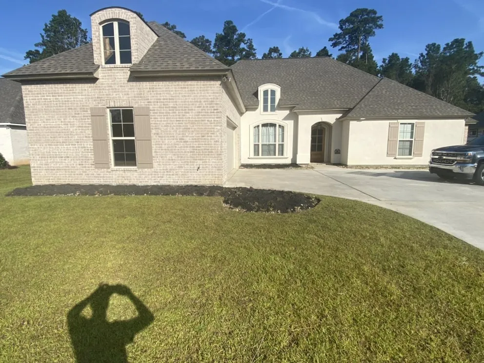 Affordable lawn mowing service for year-round maintenance in Covington, LA by Bergeron’s Lawn & Landscaping