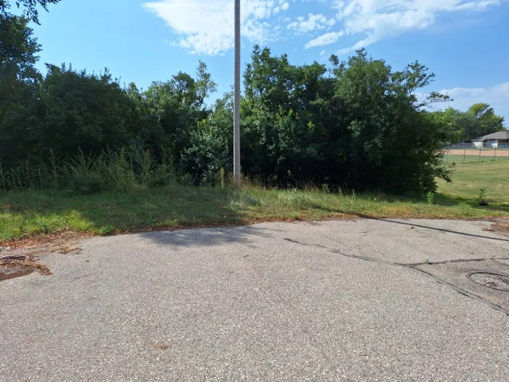 Reliable lawn care service for homes across Montevideo, MN - Bergs Lawn Care