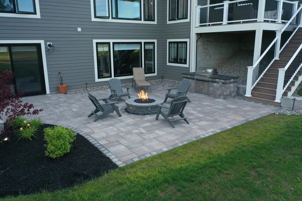 Professional garden landscaping experts serving Iowa City, IA - Berkley Landscapes