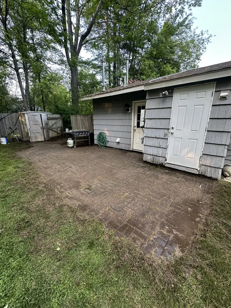 Custom outdoor landscaping experts serving Pittsfield, MA - Berkshire Lawn Clean Up