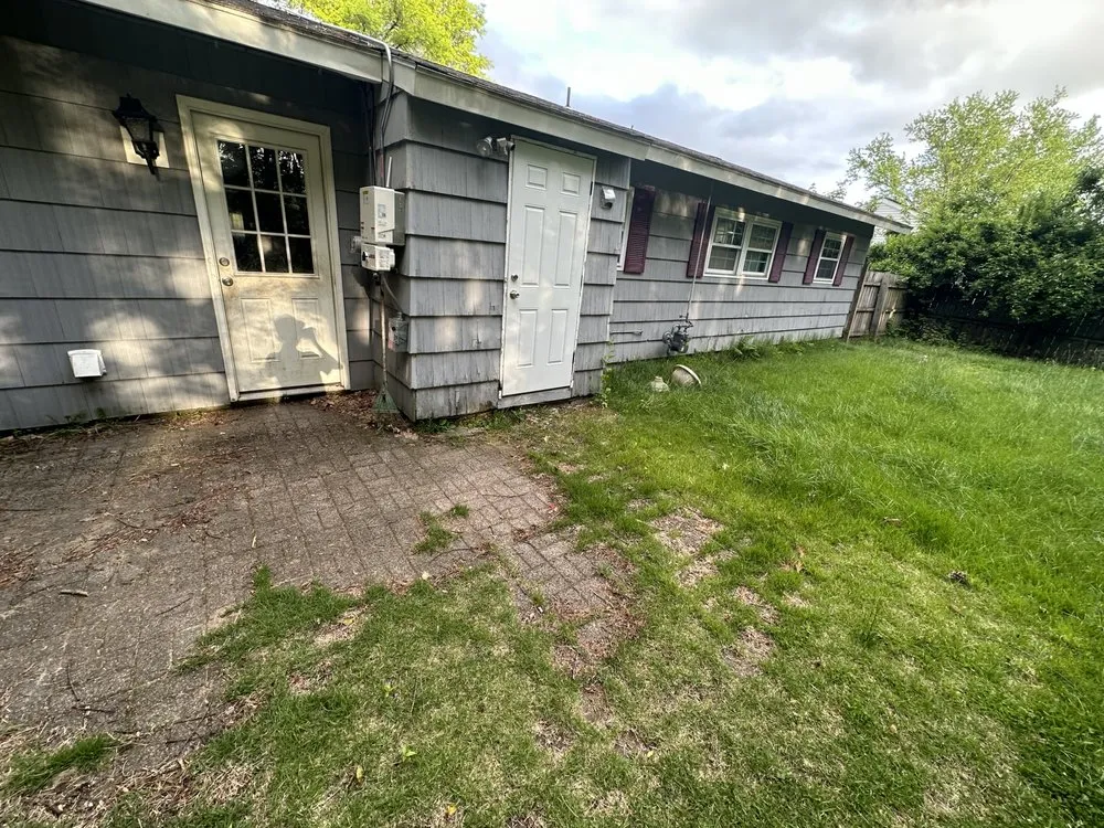 Top-rated garden landscaping in Pittsfield, MA by Berkshire Lawn Clean Up