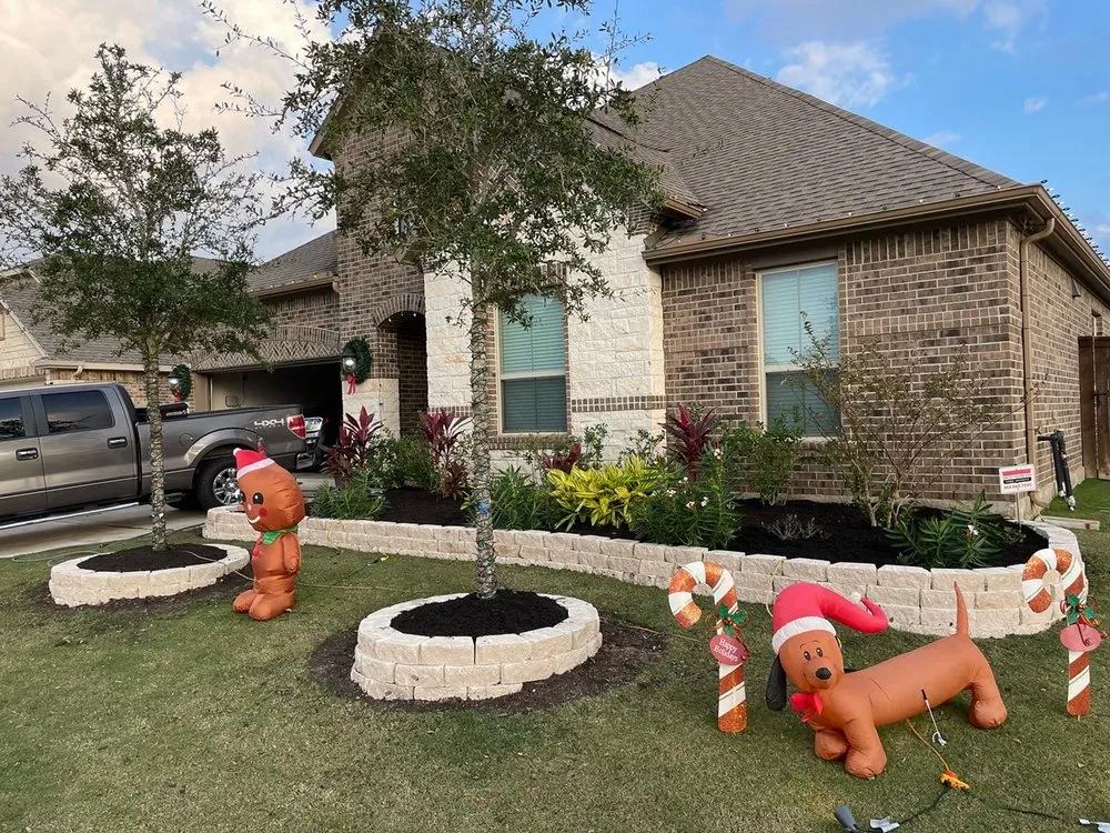 Affordable landscaping services near you across Rosharon, TX - Bermuda Dude