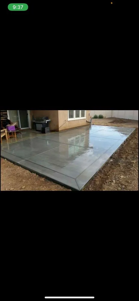 Custom garden landscaping for beautiful yards in Lake Elsinore, CA by Bermudez Landscaping