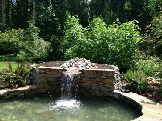 Berna Landscaping Maintenance Logo