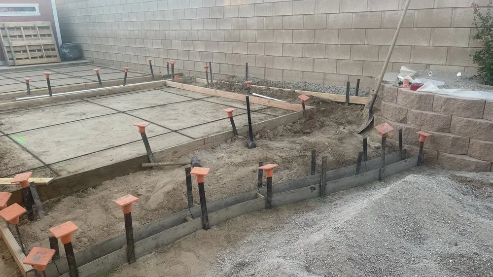 Trusted yard cleanup service for residential properties across Ridgecrest, CA - Bernie's Landscaping & Yard Service