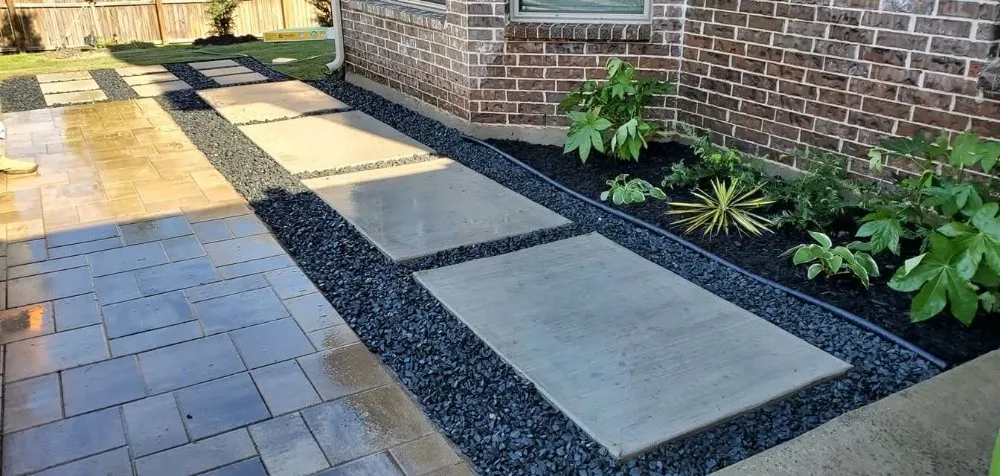 Custom garden landscaping experts serving Garland, TX - Berrum Landscape