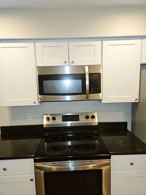 Expert landscaping services experts serving Brown Deer, WI - Berry Unique Cleaning Services