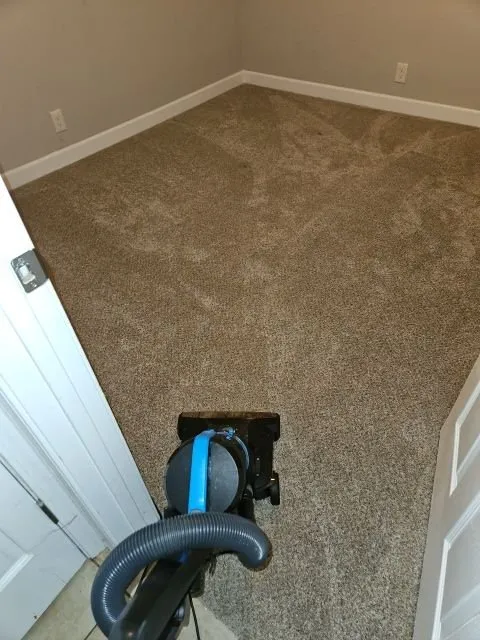 Custom yard maintenance in Brown Deer, WI by Berry Unique Cleaning Services