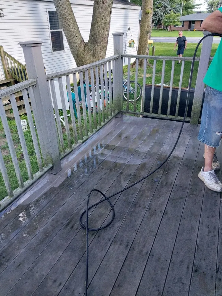 Expert lawn mowing service experts serving Anderson, IN - Berryman's Mowing And Handyman Service