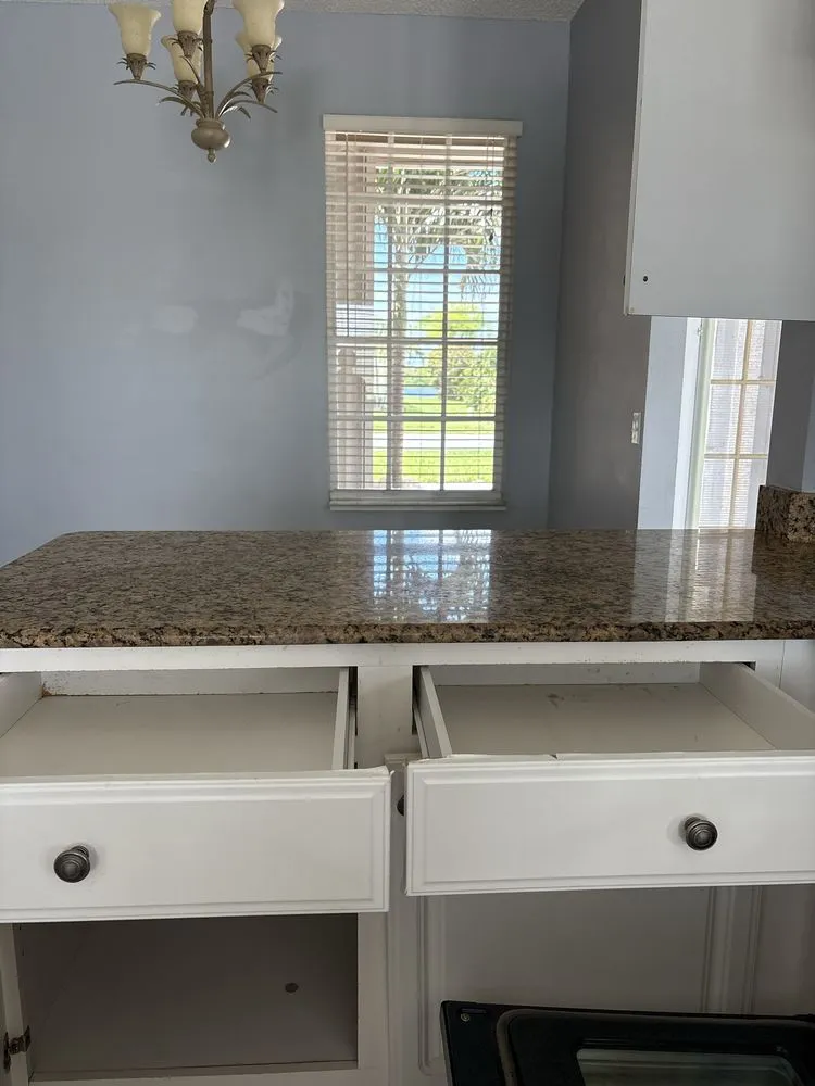 Trusted yard maintenance for year-round maintenance across Palmetto, FL - Berrys Window Cleaning Services