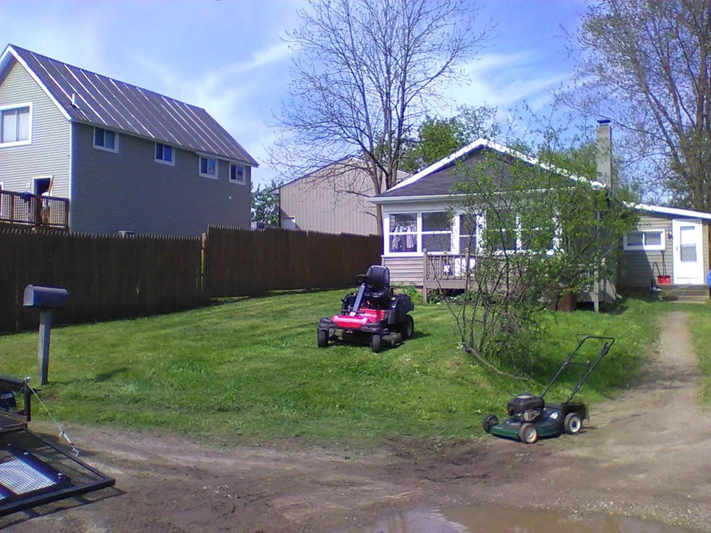 Custom landscape design in Jackson, MI - Bert's Grass Cutting