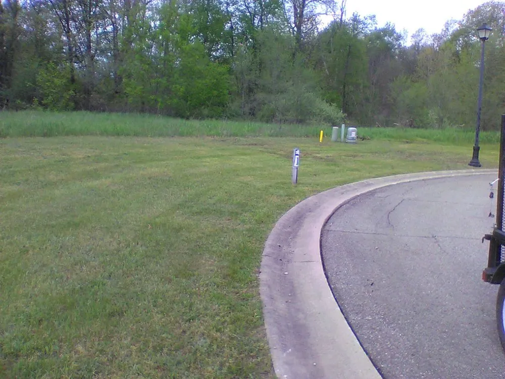 Expert lawn mowing service in Jackson, MI - Bert's Grass Cutting