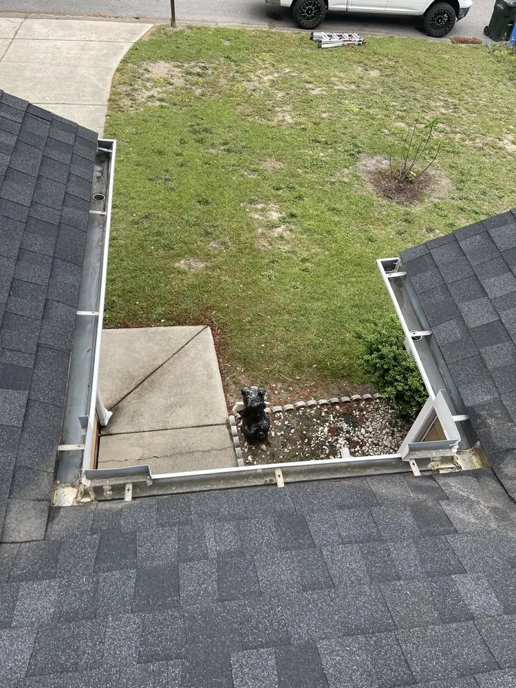 Local lawn care service experts serving Maxton, NC - B&Es LawnCare and Gutter Cleaning