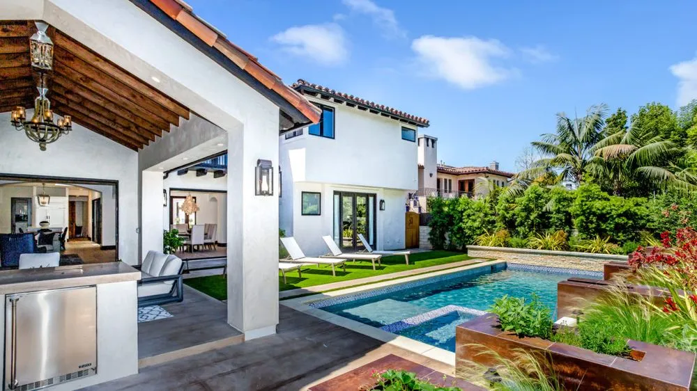 Custom landscape design in Huntington Beach, CA - Bespoke Exterior Living