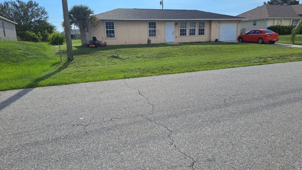 Custom residential landscaping experts serving Fort Myers, FL - Bess Forget the Rest Lawn and Landscaping