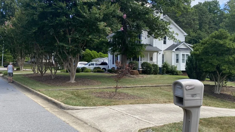 Affordable lawn care service in Garner, NC - Best Care Lawn Service