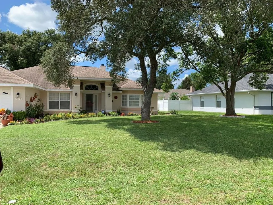 Local lawn mowing service in Ocala, FL by Best Care Services