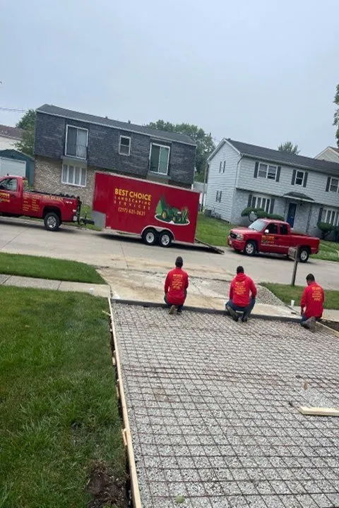 Expert yard cleanup service experts serving Champaign, IL - Best Choice Landscaping Services