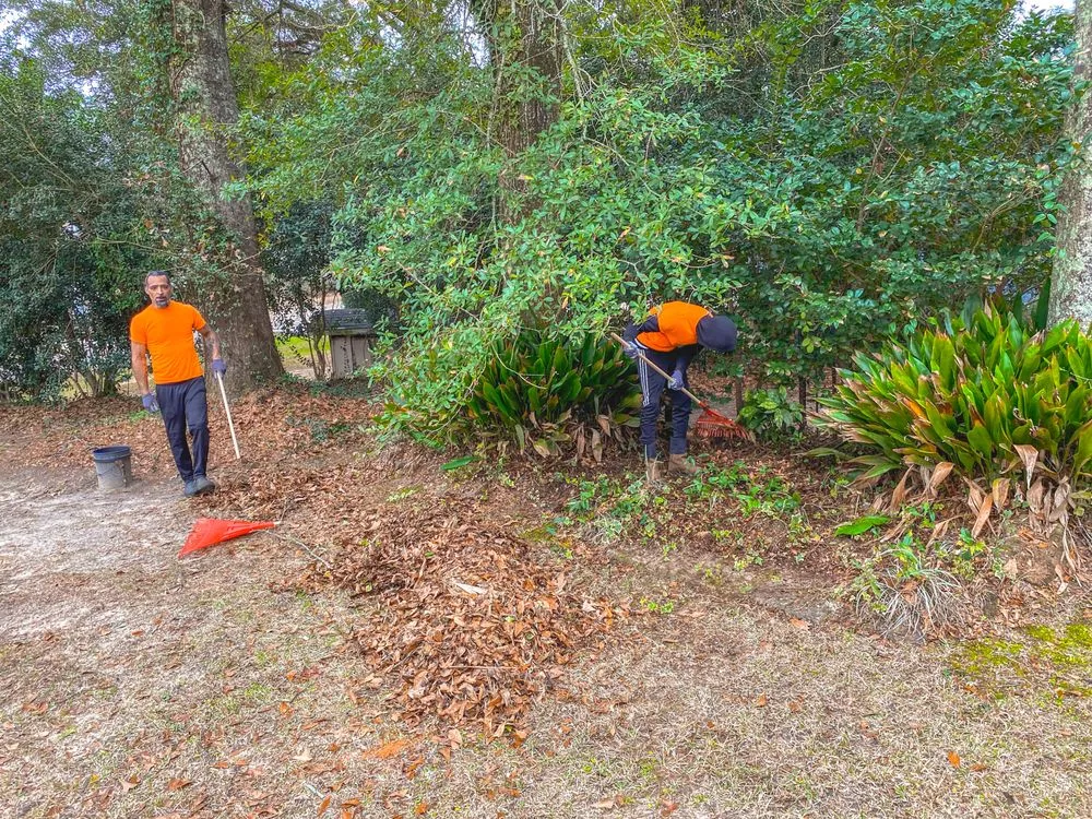 Trusted landscape installation experts serving Chickasaw, AL - Best Cutz lawn services