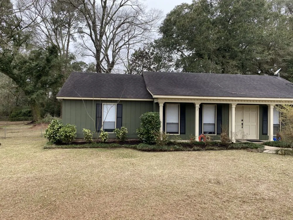 Expert landscape installation experts serving Chickasaw, AL - Best Cutz lawn services