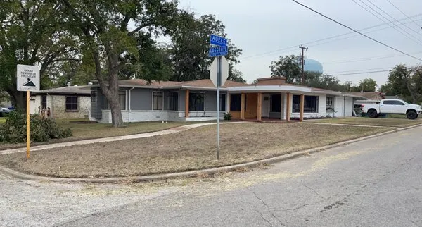 Best Friends HandyMan Logo