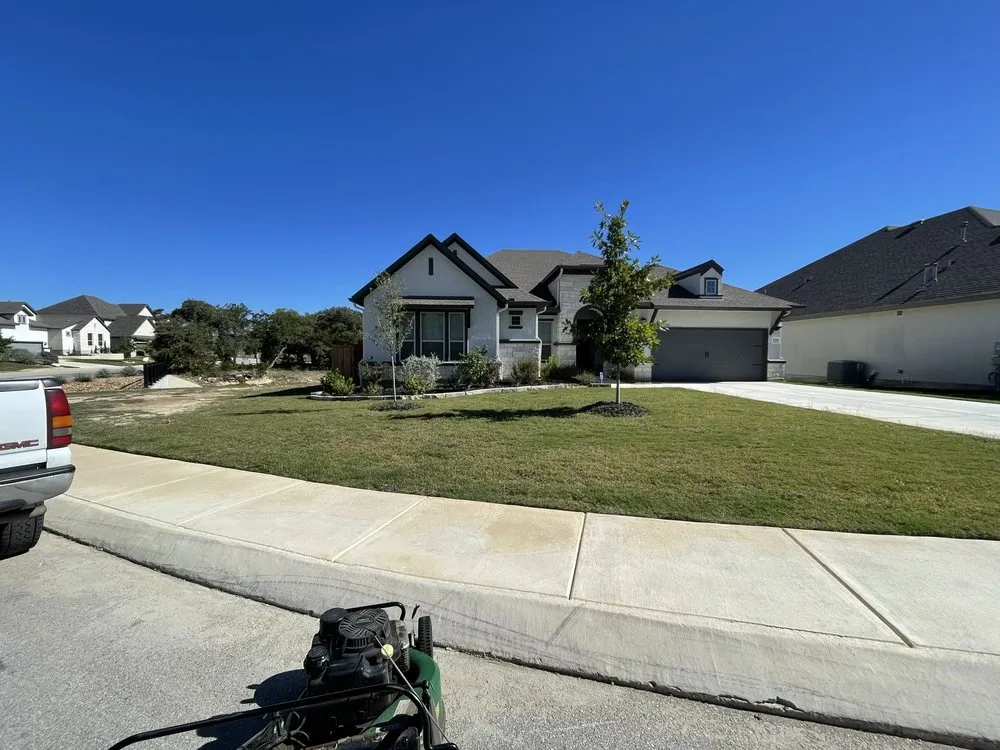 Local garden landscaping in San Antonio, TX by Best Green Lawn Services