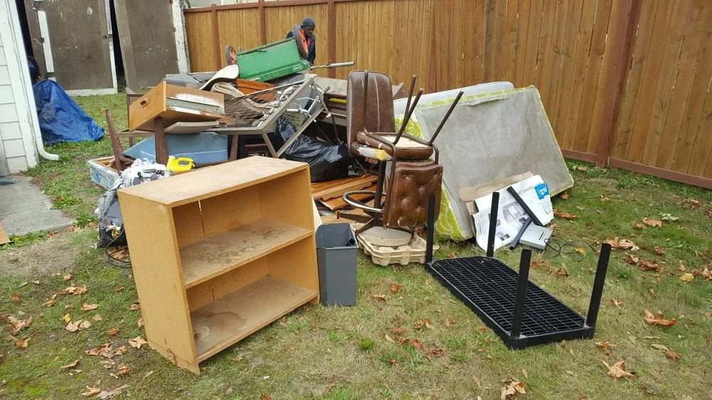 Custom yard maintenance in Tacoma, WA by Best Junk Removal Tacoma