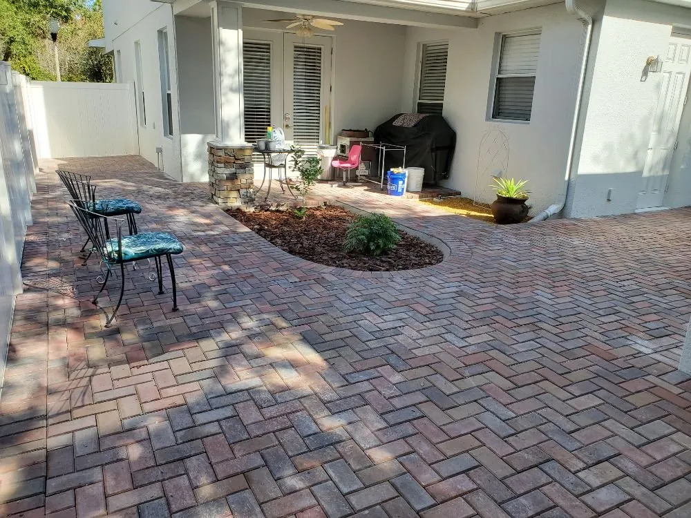 Custom landscaping services for beautiful yards in orlando, FL by Best Landscape Services
