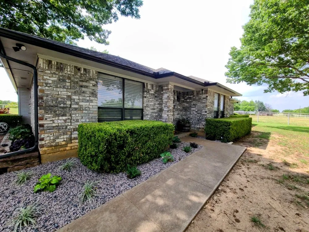 Custom yard cleanup service for homes across Ponder, TX - Best Landscapes And Solutions NTX