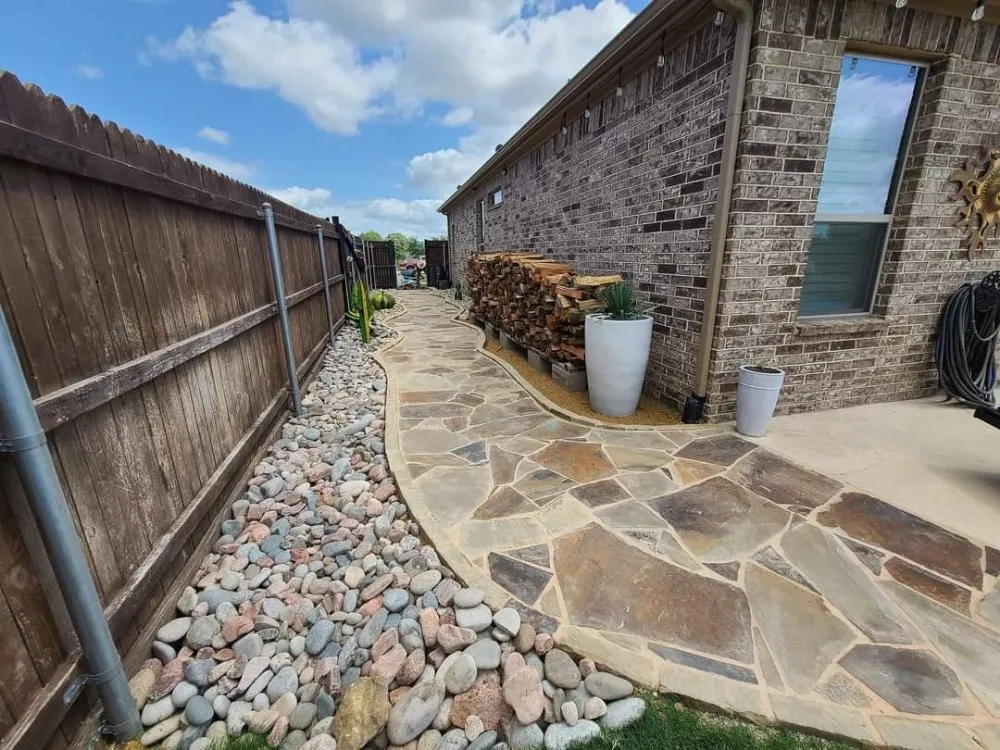 Affordable garden landscaping in Ponder, TX - Best Landscapes And Solutions NTX