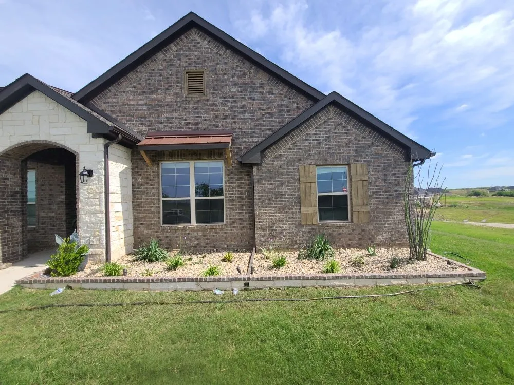 Trusted yard maintenance in Ponder, TX - Best Landscapes And Solutions NTX