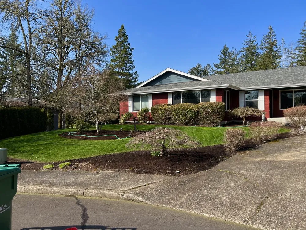 Top-rated garden landscaping in Forest Grove, OR by Best Of The West Landscape