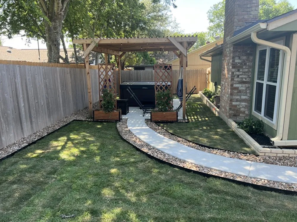 Top-rated outdoor landscaping in Austin, TX by Best Quality Tree And Lawn Services