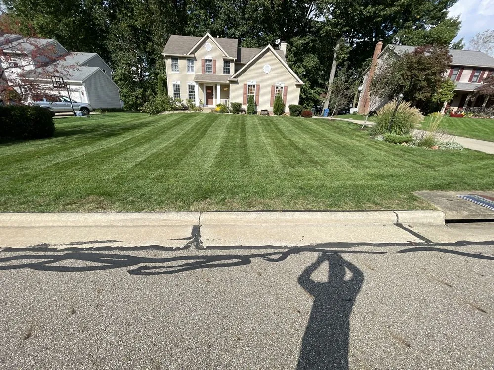 Top-rated garden landscaping for homes in Akron, OH by Best Service Lawn Care