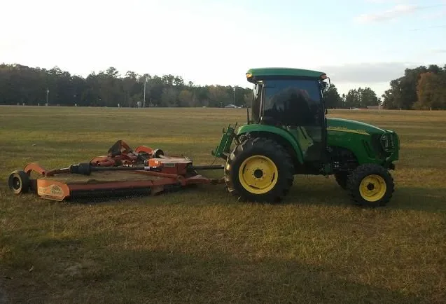 Top-rated yard maintenance for beautiful yards in Ocala, FL by Best's Lawn & Landscape