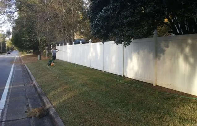 Local lawn care service experts serving Ocala, FL - Best's Lawn & Landscape