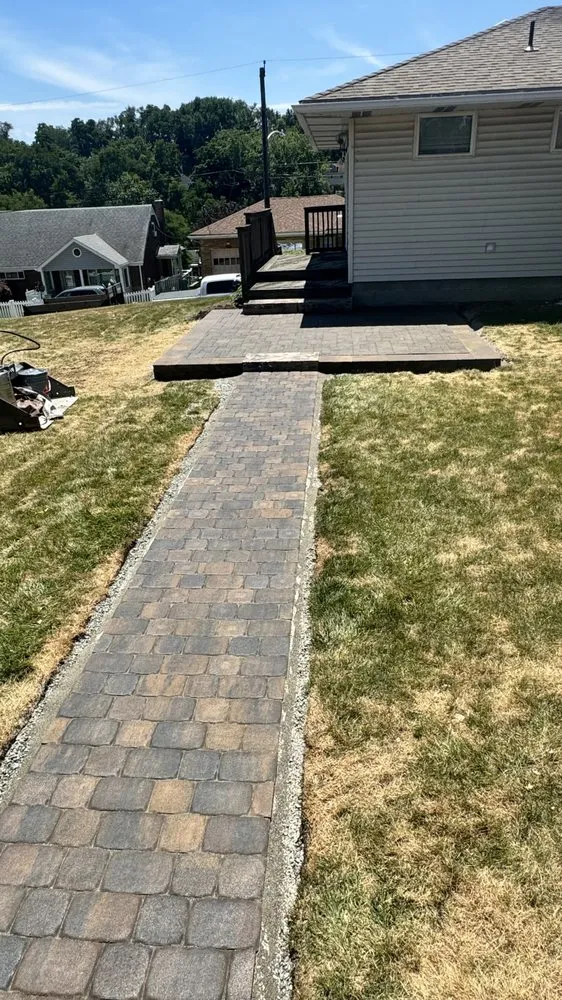 Top-rated lawn mowing service in Elizabeth, PA - BET Landscaping Plus