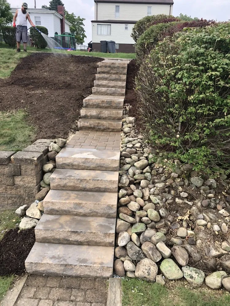 Local lawn mowing service in Elizabeth, PA - BET Landscaping Plus