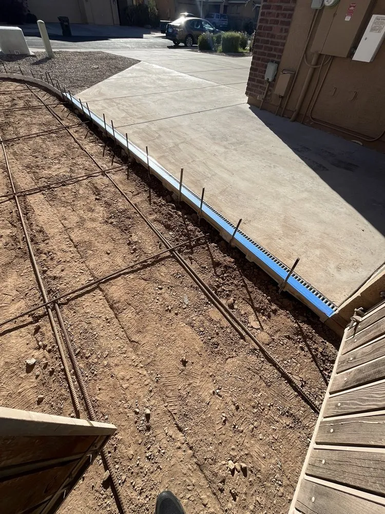 Top-rated landscaping services experts serving Laveen, AZ - Bethel concrete work & landscape