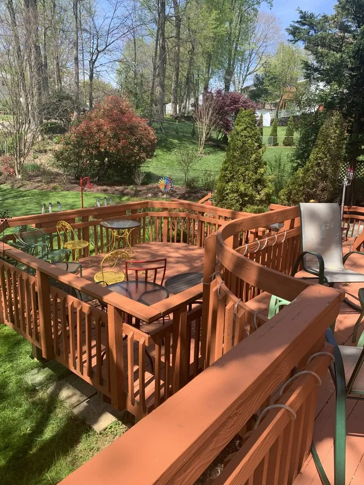 Custom yard maintenance experts serving Bethesda, MD - Bethesda's Landscaping