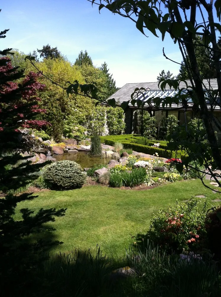 Reliable garden landscaping in Redmond, WA - Beth’s Landscaping
