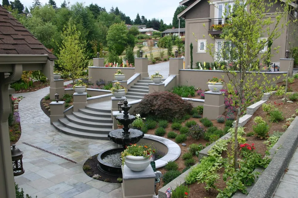 Professional yard cleanup service for beautiful yards across Maple Valley, WA - Bethune Lauchlin Landscape Architect-Asla