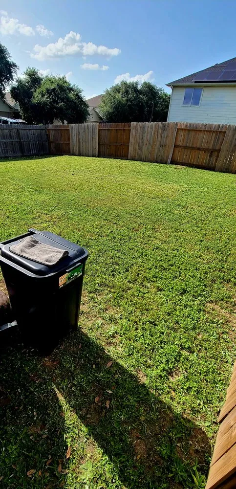 Expert garden landscaping for homes in Houston, TX by Beto N Bros Lawn Care