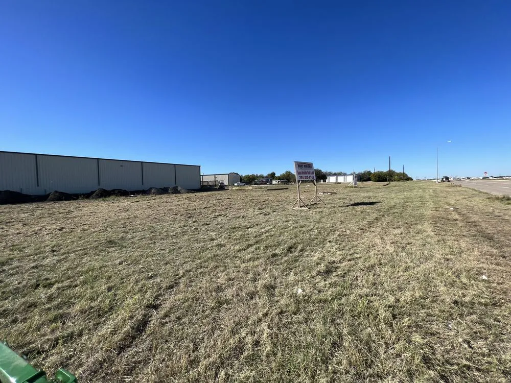 Custom landscape design experts serving Robinson, TX - Betros Land Services