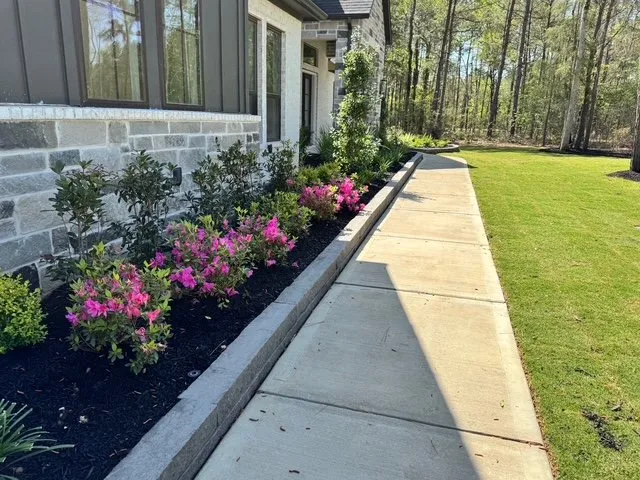 Custom landscape design in Magnolia, TX by Better Deal Lawns