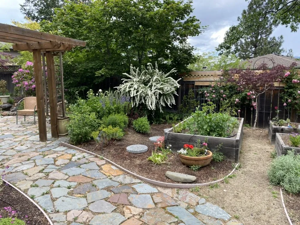 Affordable lawn mowing service experts serving Medford, OR - Better Garden Care